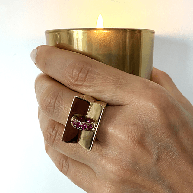 Anello retrò con zirconi