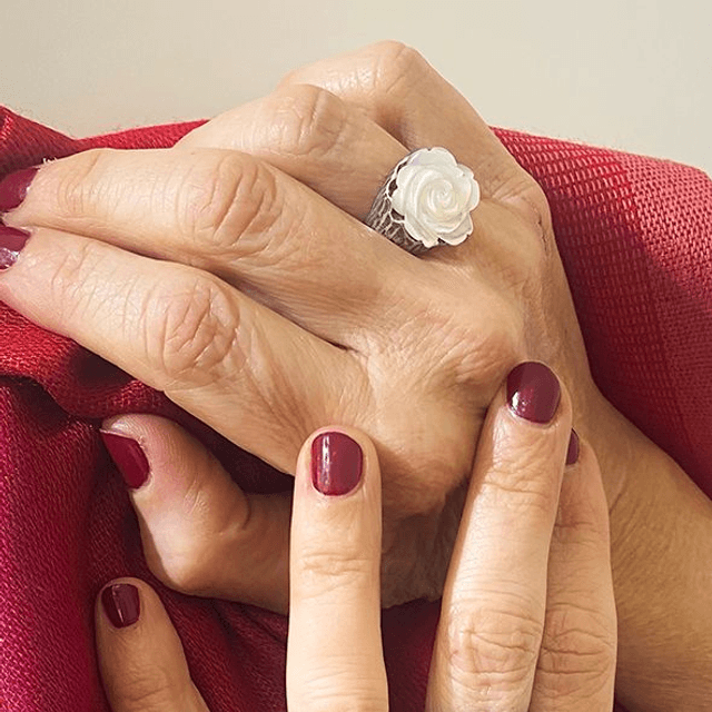 Anello con rosa